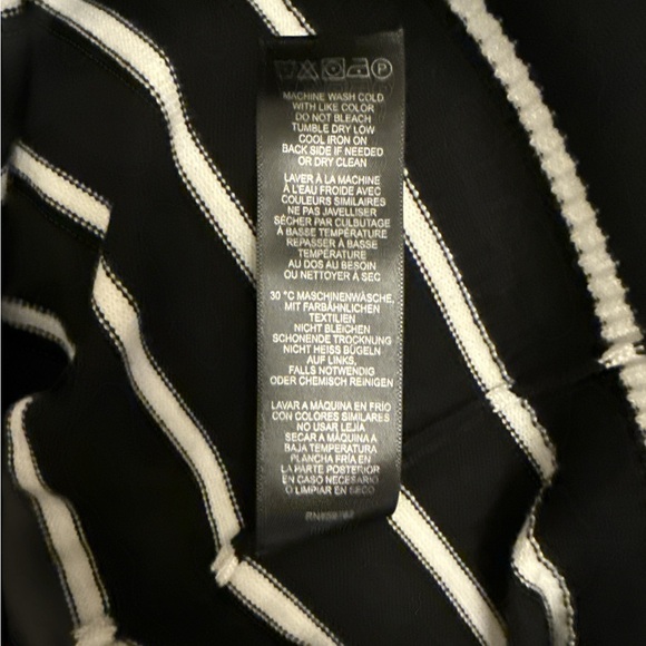 Adrianna Papell Navy and White Sailor Super Soft Lightweight Sweater NWT - Picture 9 of 9